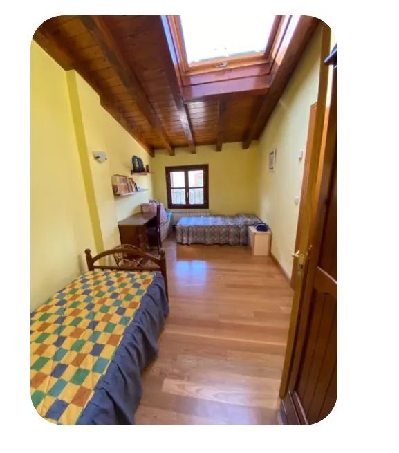 Habitación buhardilla