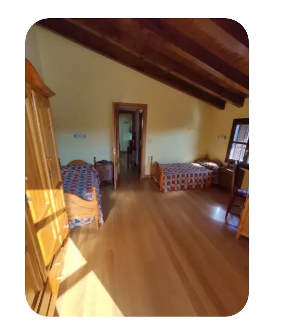 Habitación con balcón